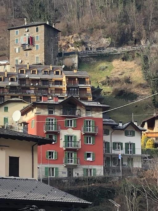 Il Sole Di Ester Branzi Esterno foto